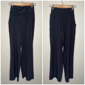 Lululemon Noir black wide leg belted pant